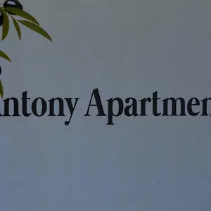 antony-apartments-nea-plagia.hotelschalkidiki.net/